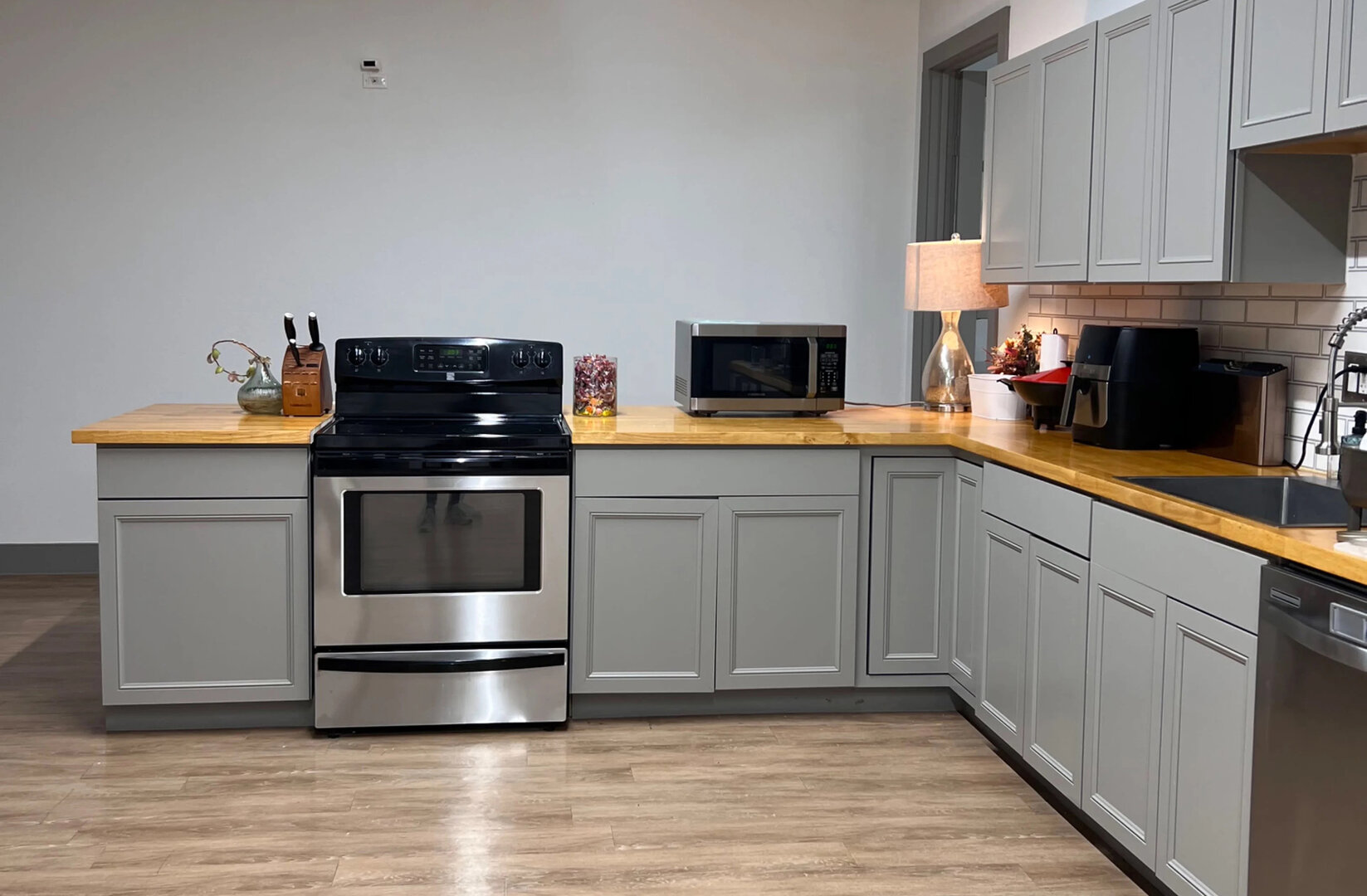 Kitchen &amp; Coffee Bar